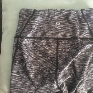 Lululemon spandex crop